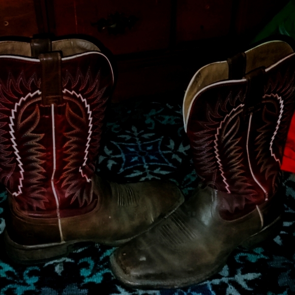 Ariat Cowboy boots - Picture 1 of 2
